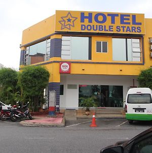 Hotel Double Stars Sepang Exterior photo