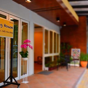 Seedling House Hotel Pattaya Exterior photo
