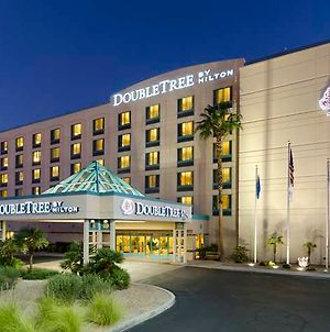 Doubletree By Hilton Las Vegas Airport Hotel Exterior photo