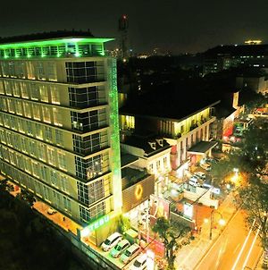 Tebu Hotel Bandung Exterior photo