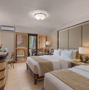 Henann Regency Resort And Spa Boracay Island Exterior photo