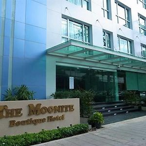 The Moonite Boutique Hotel Bangkok Exterior photo