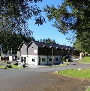 Colliford Lake Hotel And Holiday Site Temple Exterior photo