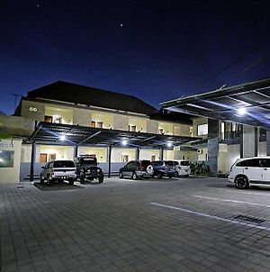 The Ayudya Ulun Suan Hotel Denpasar  Exterior photo