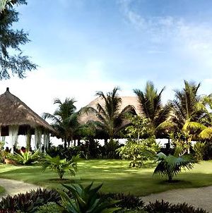 Golden Palm Tree Resort & Spa Kampong Bagan Lalang Exterior photo