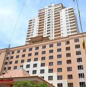 Resort Suites Hotel At Bandar Sunway Kuala Lumpur Exterior photo