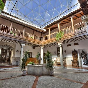 Palacio Santa Cruz De Mudela Exterior photo