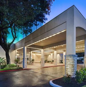 Four Points By Sheraton Houston Citycentre Hotel Exterior photo