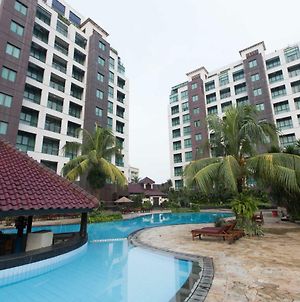 Kristal Hotel Jakarta Exterior photo