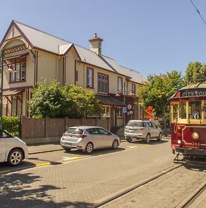 Yha Christchurch Rolleston House Hostel Exterior photo
