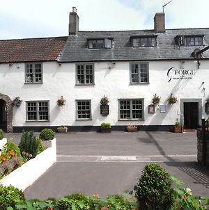 The George At Nunney Hotel Frome Exterior photo