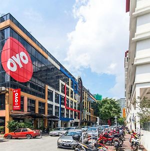 Super Oyo 156 Yp Boutique Hotel Petaling Jaya Exterior photo