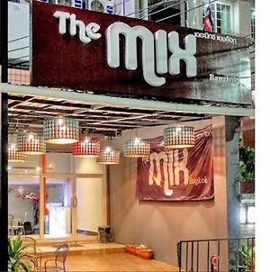 The Mix Bangkok - Silom Hotel Exterior photo
