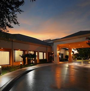 Courtyard By Marriott Houston Hobby Airport Hotel Exterior photo