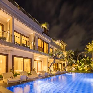 Mokko Suite Villas Bali Seminyak  Exterior photo