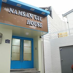 Namsan Gil House Hotel Seoul Exterior photo