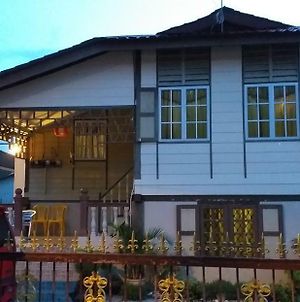 Teratak Opah Kamunting Hotel Taiping Exterior photo