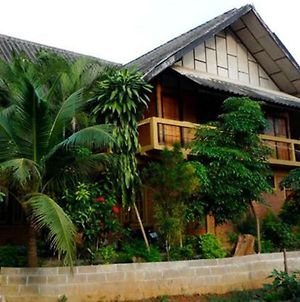 Akha River House Villa Chiang Rai Exterior photo