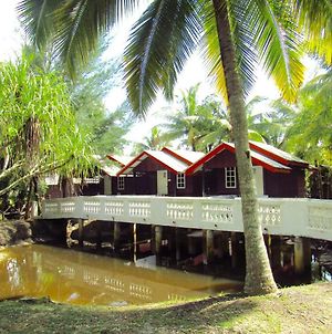 Maznah Guest House Cherating Exterior photo