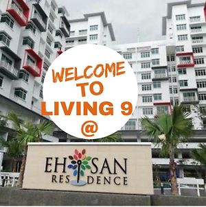 Living 9 @ Ehsan Residence Sepang Exterior photo