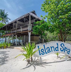 Trikora Beach Club And Resort Teluk Bakau Exterior photo