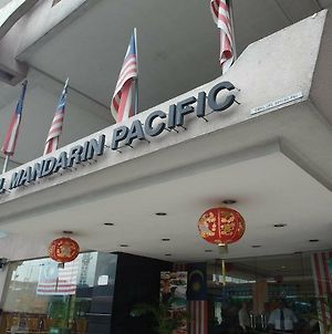 Mandarin Pacific Hotel Kuala Lumpur Exterior photo
