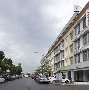 Oyo 489 Pegasus Inn Hotel Shah Alam Exterior photo
