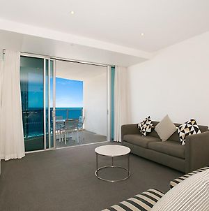 Number 1 H Luxury Residence - Netflix, Wifi + More Gold Coast Room photo