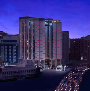 Four Points By Sheraton Doha Hotel Exterior photo