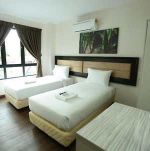 Yeob Bay hotel Ampang Ampang  Exterior photo
