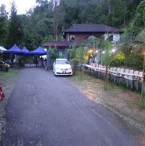 Lembin Village Resort Sungai Lembing Exterior photo