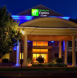 Holiday Inn Express Hotel & Suites Idaho Falls Exterior photo