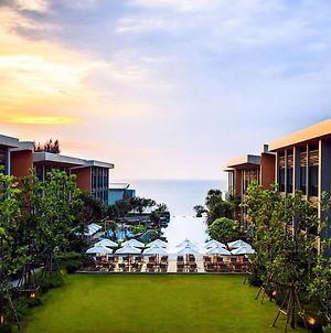 Renaissance Pattaya Resort & Spa Exterior photo
