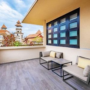 Doubletree By Hilton Putrajaya Lakeside Hotel Exterior photo