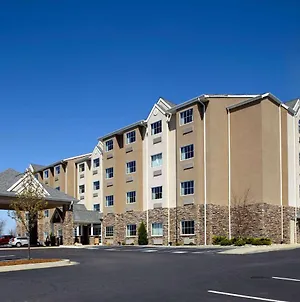 Microtel Inn & Suites By Wyndham New Martinsville Exterior photo
