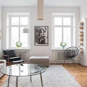 Exclusive And Light 3 Room Appartment In Sofo 97Sqm Stockholm Exterior photo