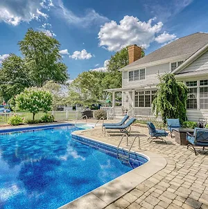 Executive Home With Heated Pool On Lake Wawasee Syracuse Exterior photo