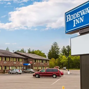 Rodeway Inn Muskegon Heights Exterior photo