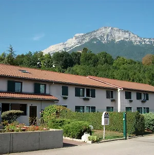 Kyriad Grenoble Sud - Seyssins Exterior photo