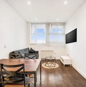 Fantastic 1 Bed By Heathrow Airport Apartment London Exterior photo