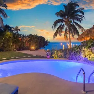 Oceanfront Villa With Private Beach, Heated Pool, Tiki And Boat Dock Key West Exterior photo