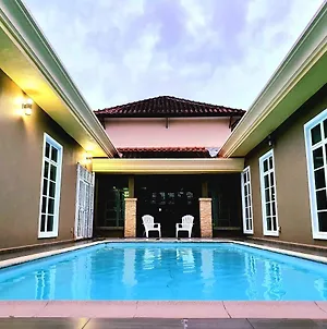 Villa Temila Besut Exterior photo