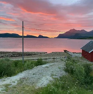 Charming Holiday Home Tromso Exterior photo
