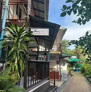 Bang Sit Guest House Pulau Phi Phi Exterior photo