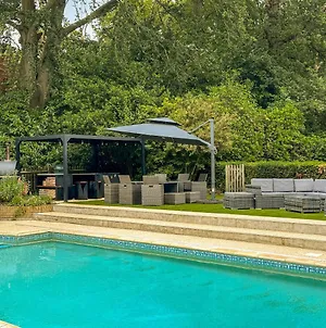 The Pool House Villa Hedgerley Exterior photo