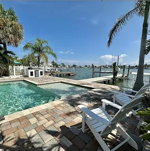 Castaway Waterfront Home Clearwater Beach Exterior photo