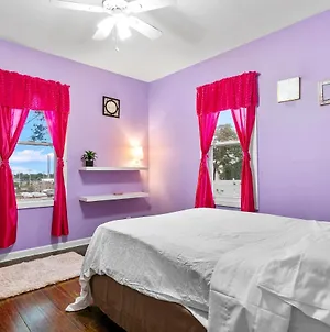 The Pink Room Near Yale Hospital/Bridegport Bridgeport Exterior photo