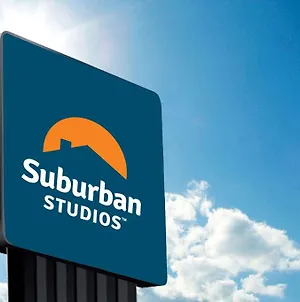 Suburban Studios Columbus East Exterior photo