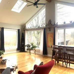 Zen Designed Guest Suite With Private 2-Mile Trail Loop Uxbridge Exterior photo