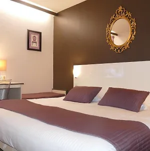 Hotel Du Grand Cerf Douai Room photo